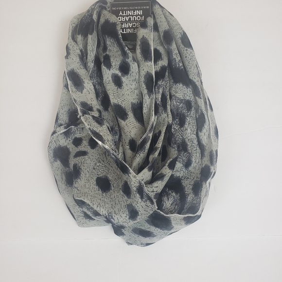 INFINITY SCARF - Picture 5 of 7
